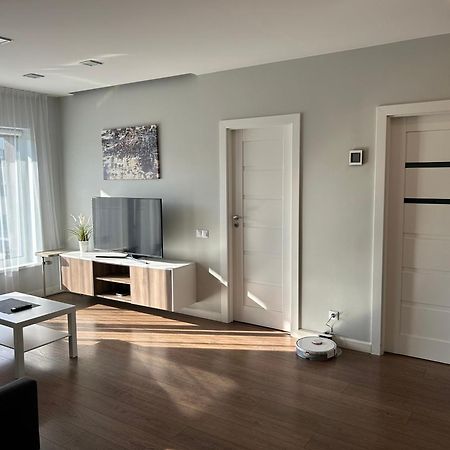 Your Home - Spacious Apartment In City Center, With Balcony & Self Check-In VNO Exteriér fotografie