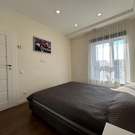 Your Home - Spacious Apartment In City Center, With Balcony & Self Check-In VNO Exteriér fotografie