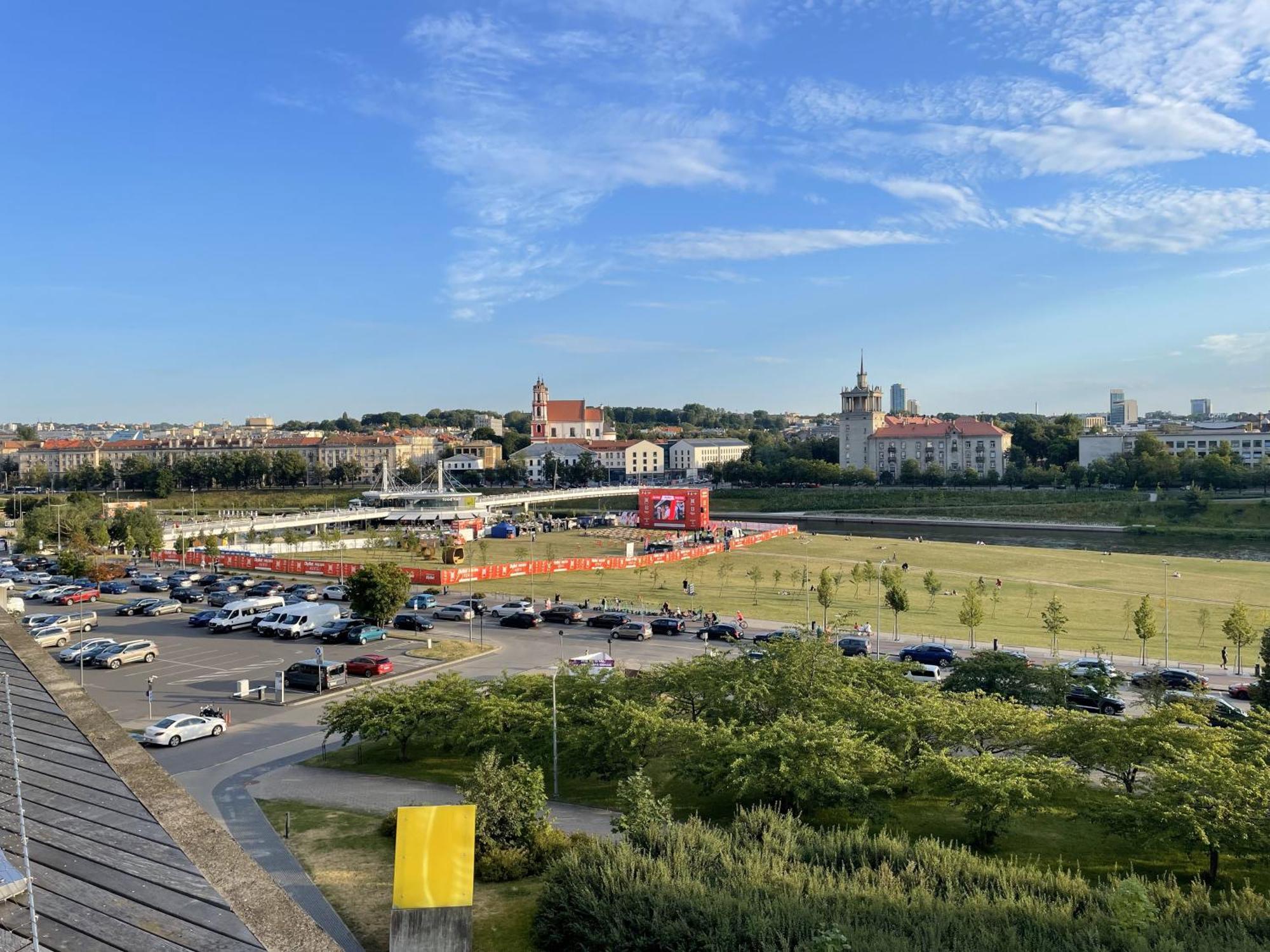 Your Home - Spacious Apartment In City Center, With Balcony & Self Check-In VNO Exteriér fotografie