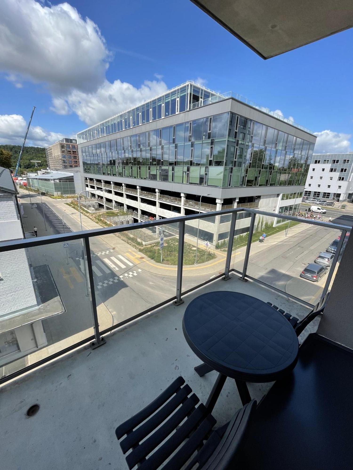Your Home - Spacious Apartment In City Center, With Balcony & Self Check-In VNO Exteriér fotografie