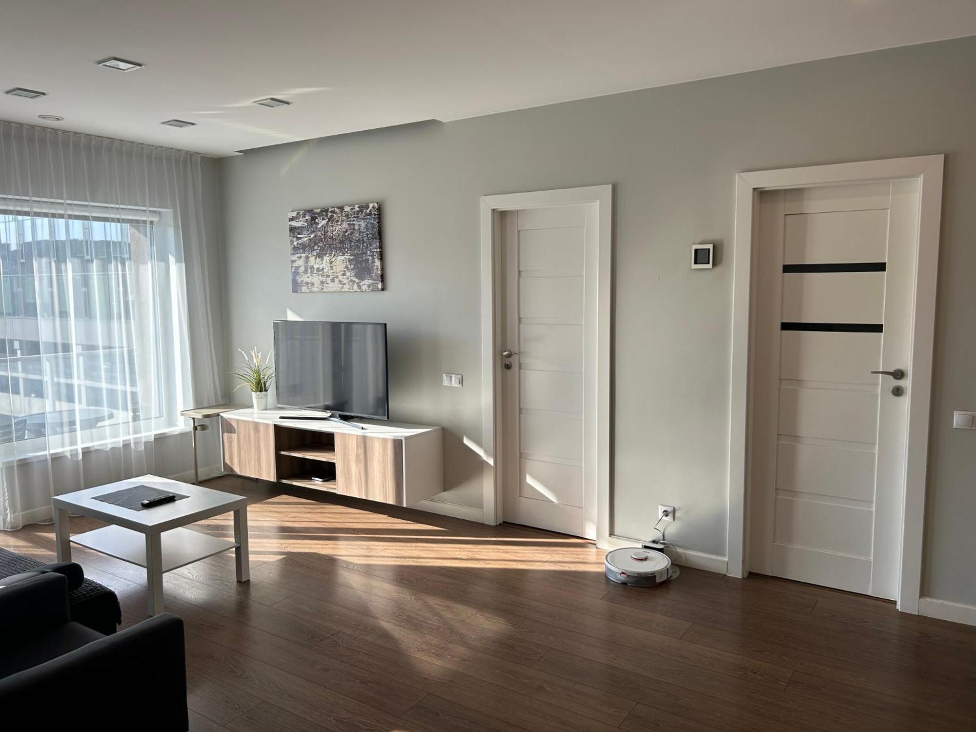 Your Home - Spacious Apartment In City Center, With Balcony & Self Check-In VNO Exteriér fotografie