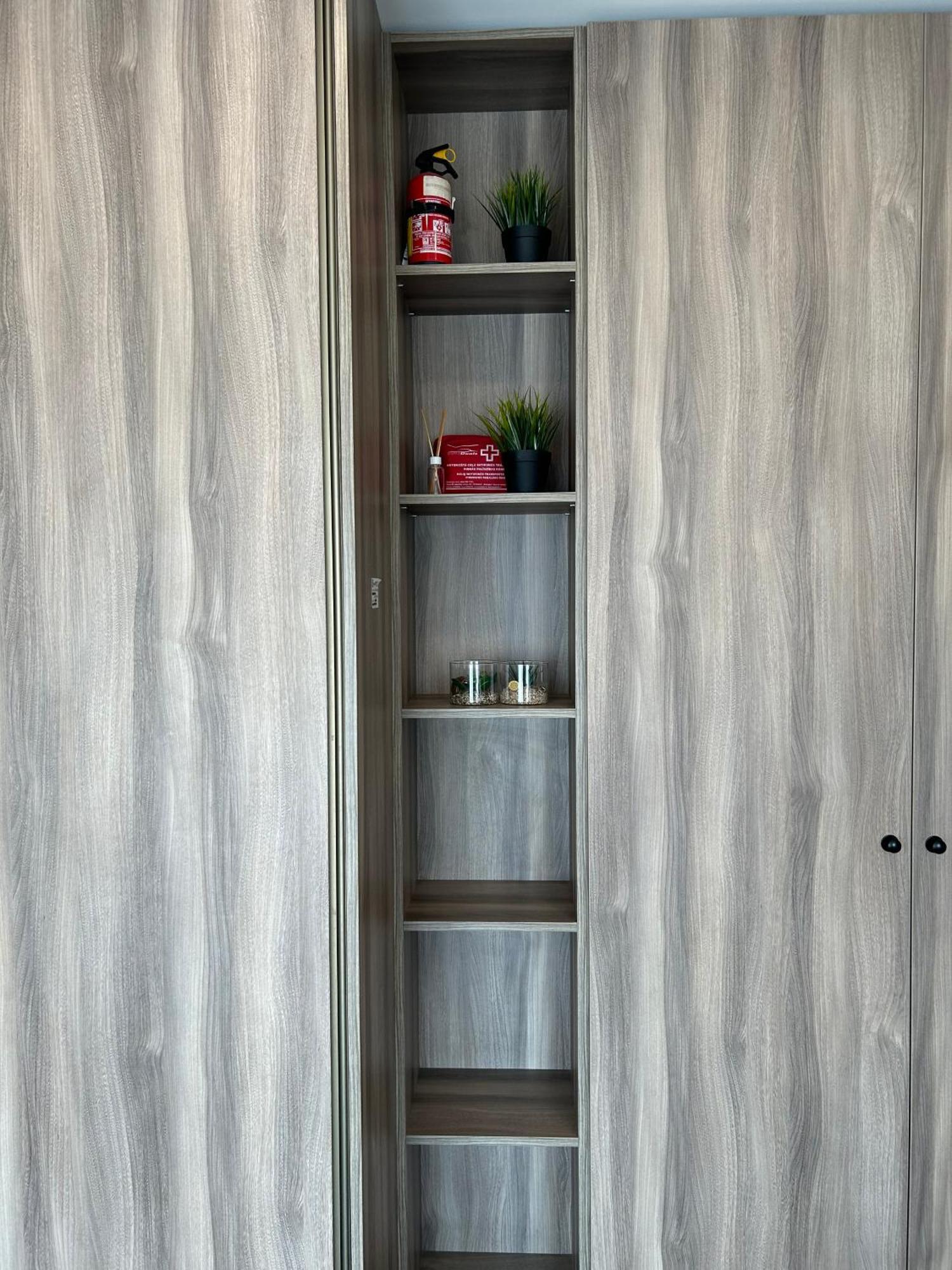 Your Home - Spacious Apartment In City Center, With Balcony & Self Check-In VNO Exteriér fotografie