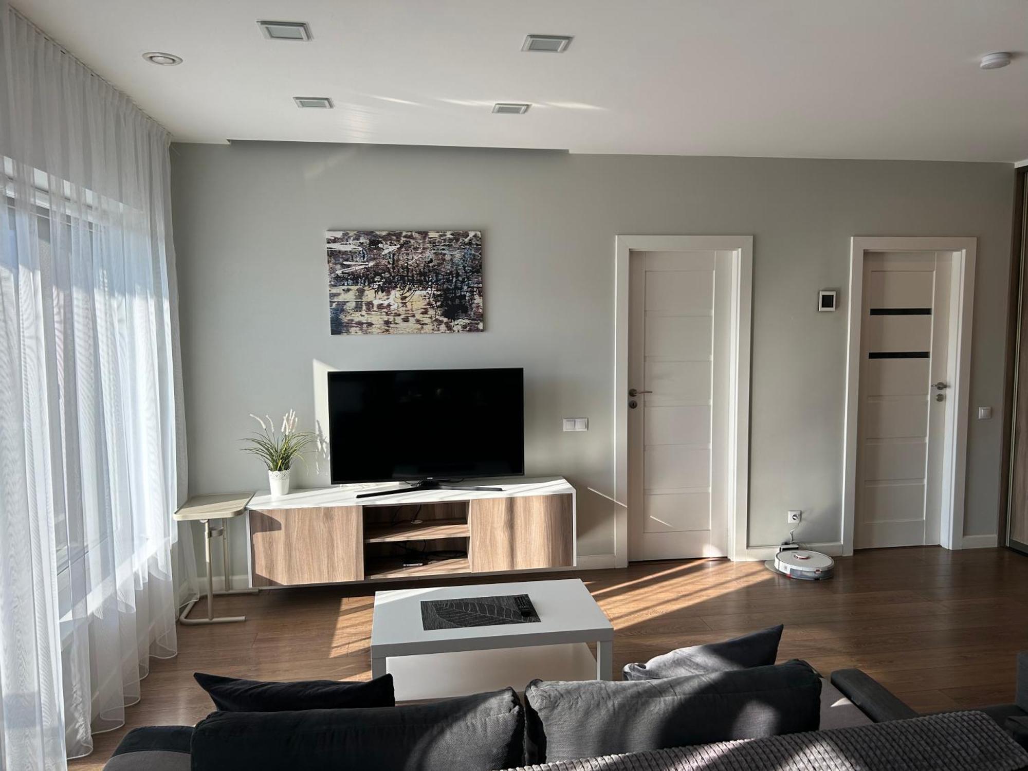 Your Home - Spacious Apartment In City Center, With Balcony & Self Check-In VNO Exteriér fotografie