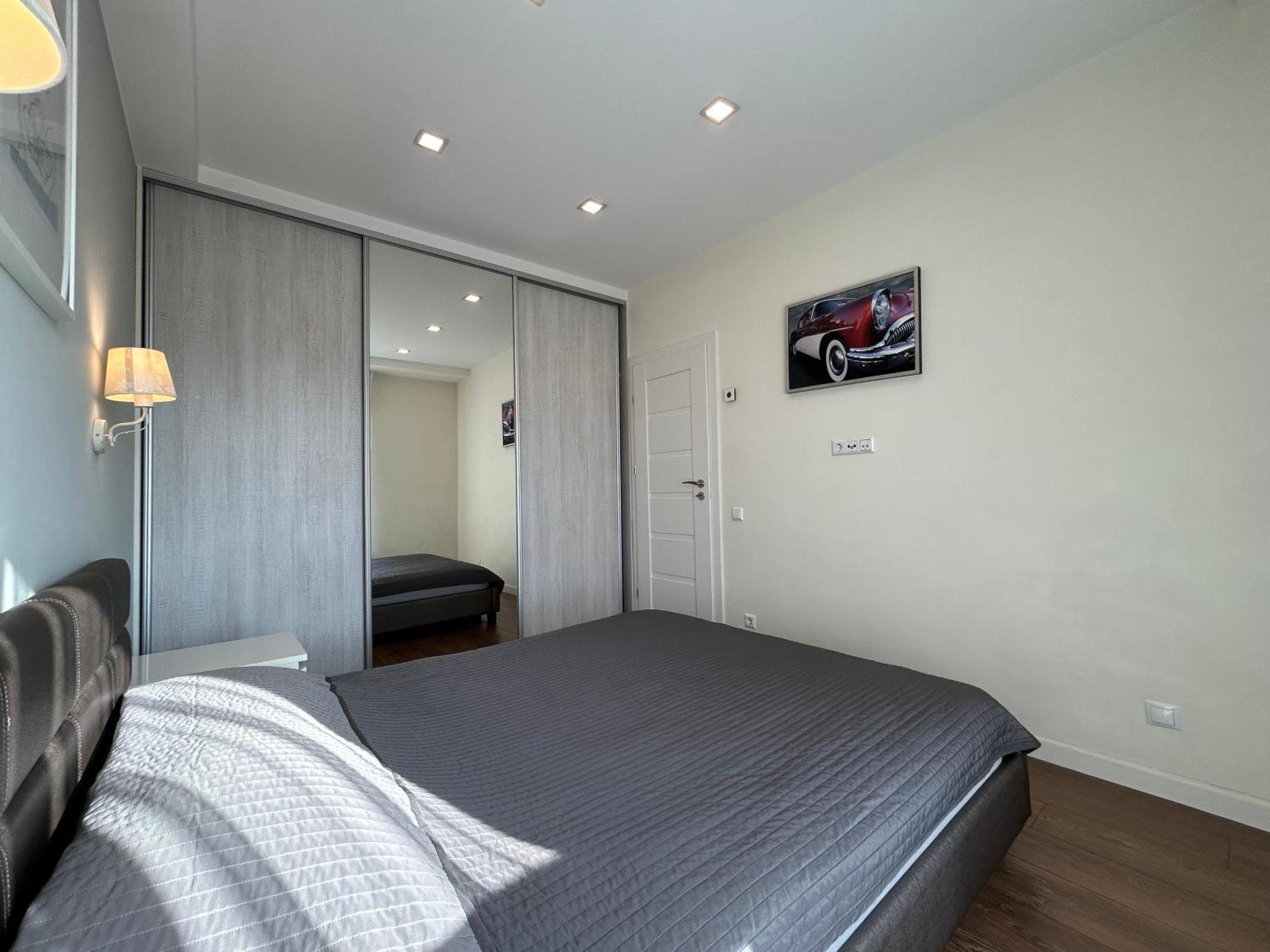 Your Home - Spacious Apartment In City Center, With Balcony & Self Check-In VNO Exteriér fotografie